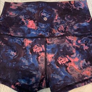Lululemon boogie short